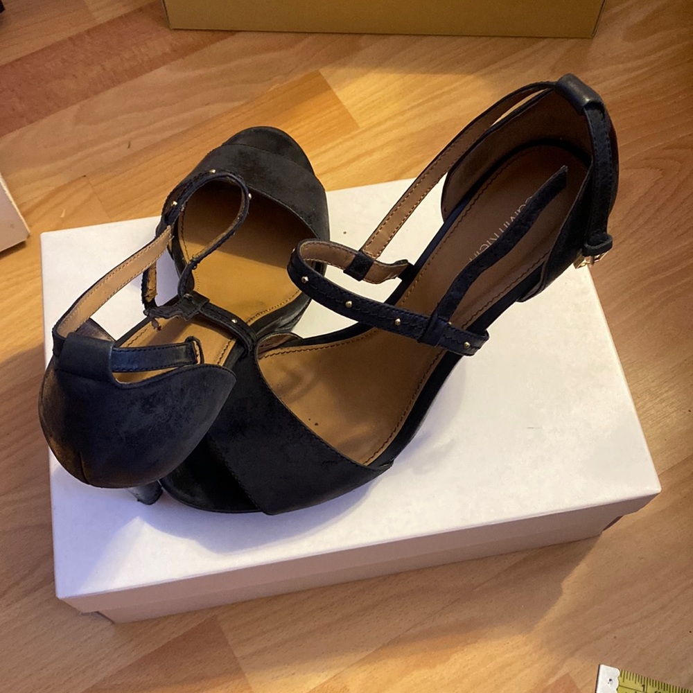 Calvin Klein heels 4in